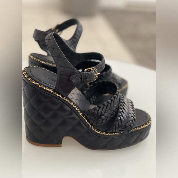 CHANEL PLATFORM SANDALS 38 Sz. - Picture 4 of 16